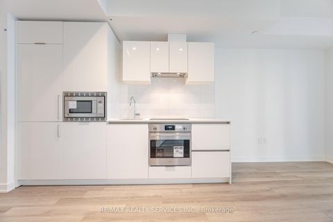 Photo 11 at 2721 - 230 Simcoe Street, Chinatown, Toronto