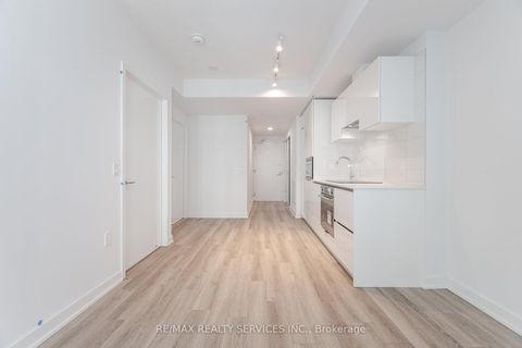 Photo 14 at 2721 - 230 Simcoe Street, Chinatown, Toronto