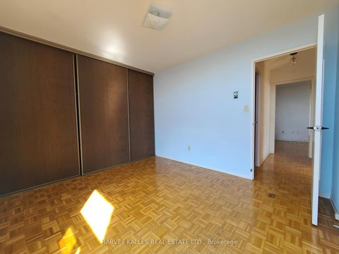 Photo 6 at 2502 - 40 Homewood Avenue, South St. James Town, Toronto