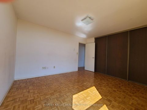 Photo 7 at 2502 - 40 Homewood Avenue, South St. James Town, Toronto