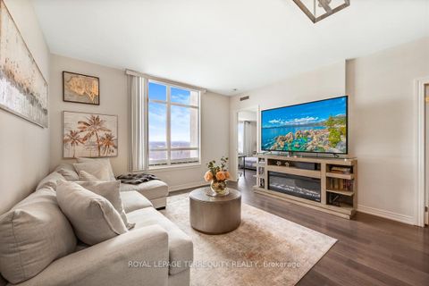 Photo 2 at 1015 - 9245 Jane Street, Maple, Vaughan