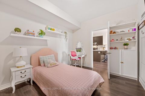 Photo 14 at 1015 - 9245 Jane Street, Maple, Vaughan
