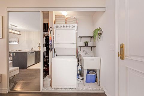 Photo 20 at 1015 - 9245 Jane Street, Maple, Vaughan