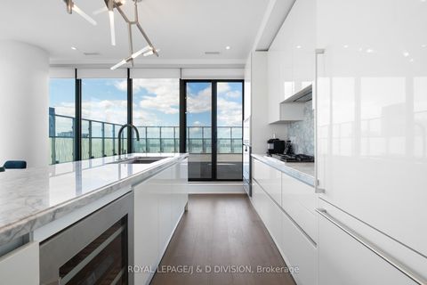 Photo 7 at PH 02 (5502) - 50 Charles Street E, Yonge Corridor, Toronto Photo 7 at PH 02 (5502) - 50 Charles Street E, Yonge Corridor, Toronto