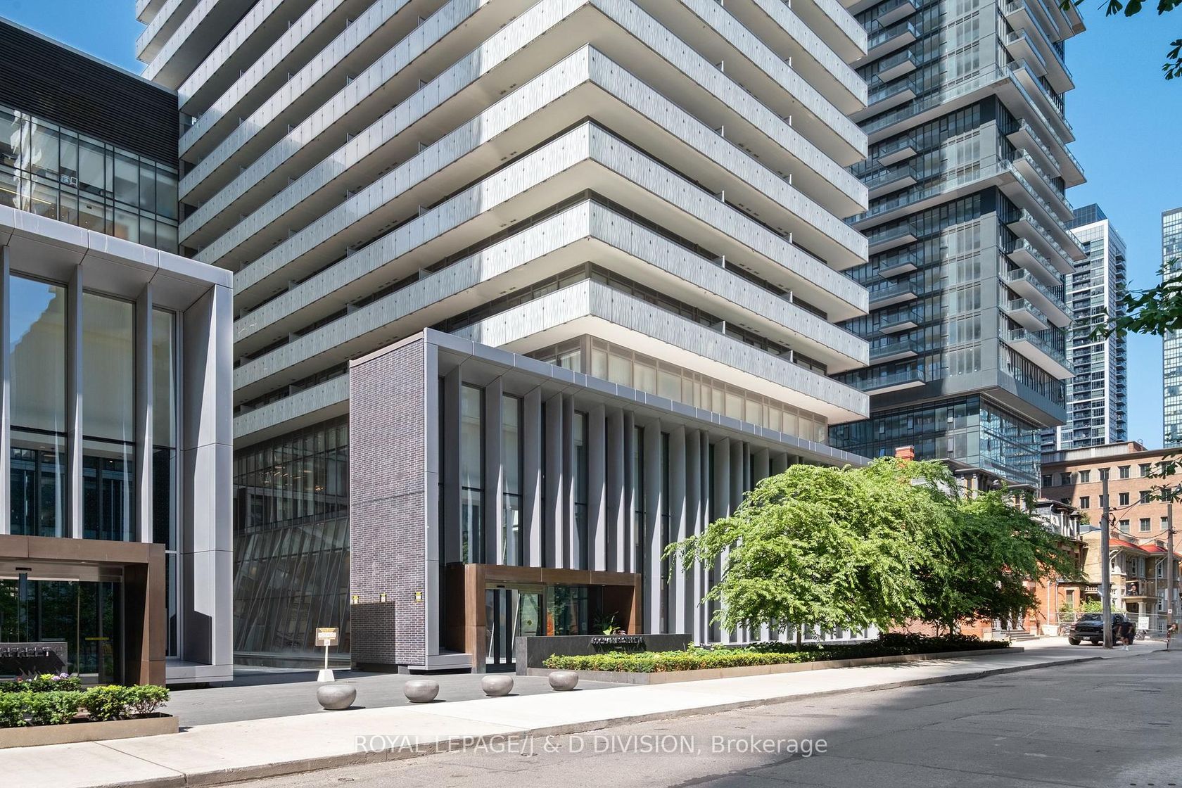 PH 02 (5502) - 50 Charles Street E, Yonge Corridor, Toronto by Loree Meneguzzi Real Estate PH 02 (5502) - 50 Charles Street E, Yonge Corridor, Toronto
