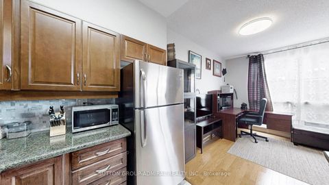 Photo 20 at 707 - 4200 Bathurst Street, Clanton Park, Toronto