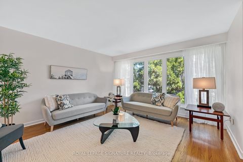 Photo 5 at 86 Heathview Avenue, Bayview Village, Toronto