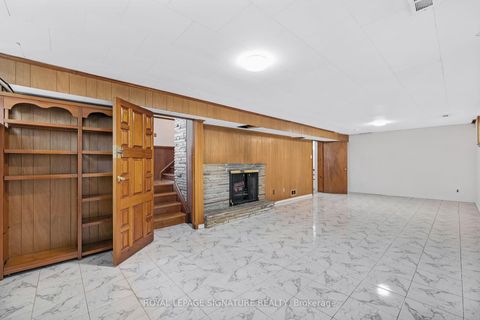 Photo 24 at 86 Heathview Avenue, Bayview Village, Toronto