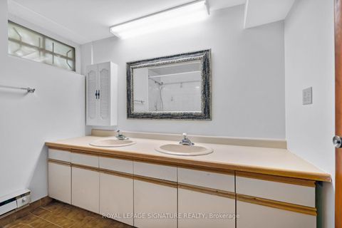 Photo 30 at 86 Heathview Avenue, Bayview Village, Toronto
