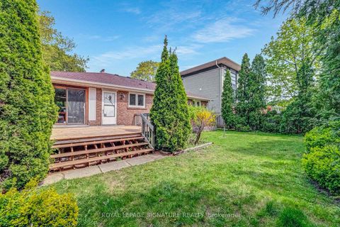 Photo 34 at 86 Heathview Avenue, Bayview Village, Toronto