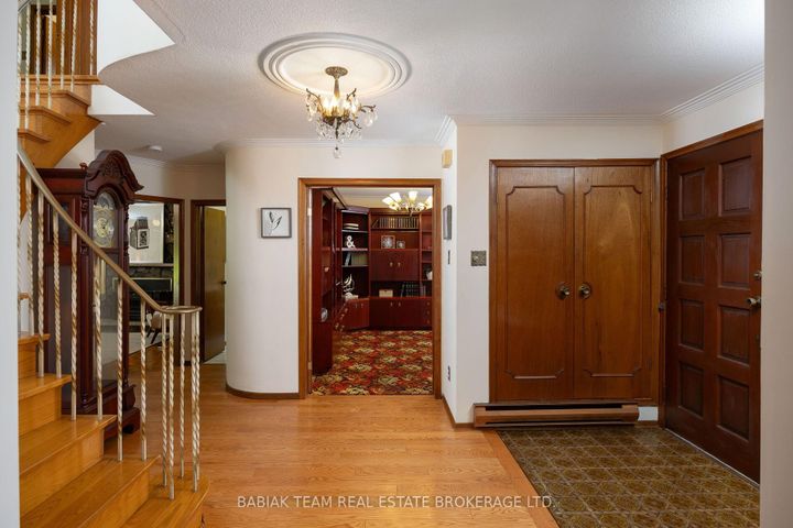 Photo 15 at 90 Humberview Road, Lambton Baby Point, Toronto