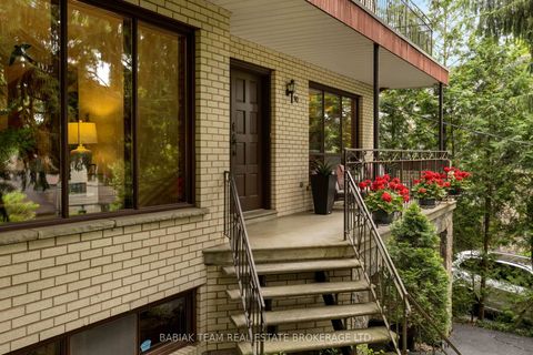 Photo 4 at 90 Humberview Road, Lambton Baby Point, Toronto