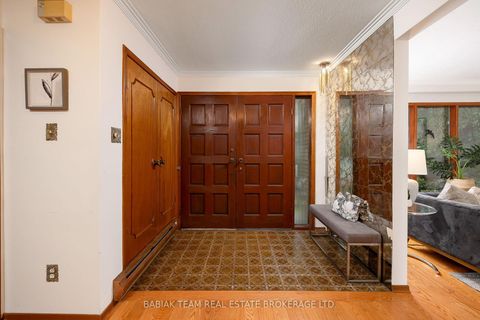 Photo 5 at 90 Humberview Road, Lambton Baby Point, Toronto