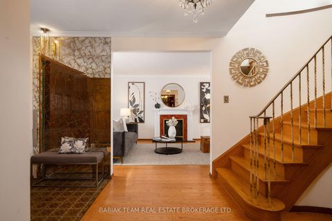 Photo 6 at 90 Humberview Road, Lambton Baby Point, Toronto