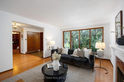 Photo 9 at 90 Humberview Road, Lambton Baby Point, Toronto