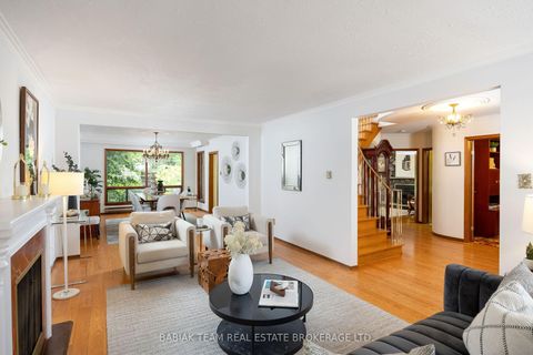 Photo 10 at 90 Humberview Road, Lambton Baby Point, Toronto
