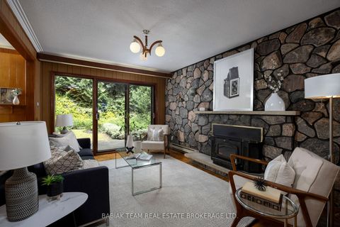 Photo 18 at 90 Humberview Road, Lambton Baby Point, Toronto