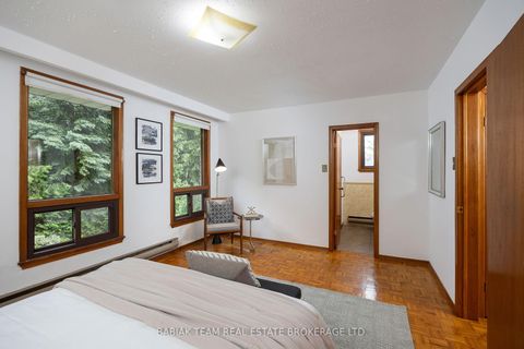 Photo 29 at 90 Humberview Road, Lambton Baby Point, Toronto