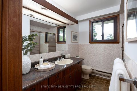 Photo 33 at 90 Humberview Road, Lambton Baby Point, Toronto