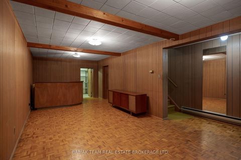 Photo 34 at 90 Humberview Road, Lambton Baby Point, Toronto