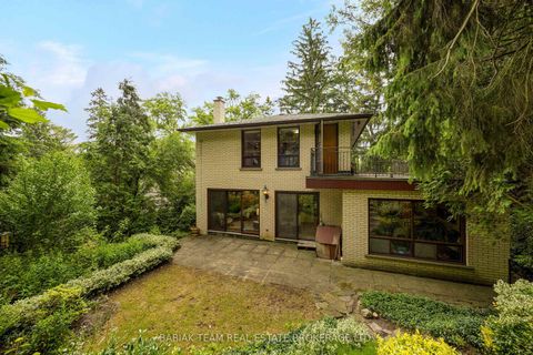 Photo 38 at 90 Humberview Road, Lambton Baby Point, Toronto