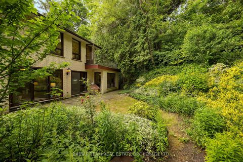 Photo 39 at 90 Humberview Road, Lambton Baby Point, Toronto