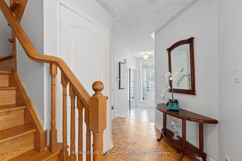 Photo 5 at 299 Discovery Trail, Vellore Village, Vaughan
