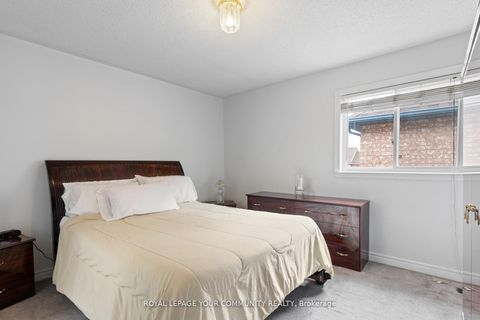 Photo 13 at 299 Discovery Trail, Vellore Village, Vaughan