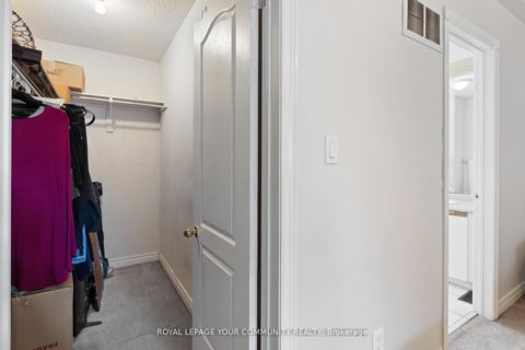 Photo 15 at 299 Discovery Trail, Vellore Village, Vaughan