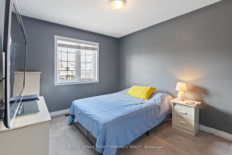 Photo 16 at 299 Discovery Trail, Vellore Village, Vaughan