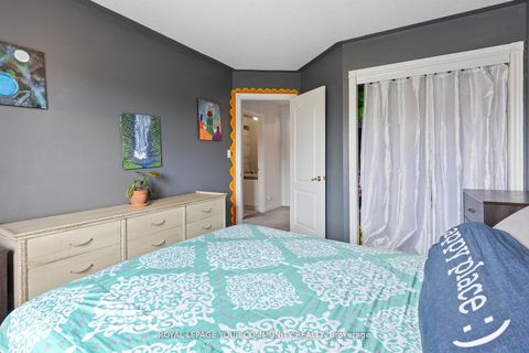 Photo 19 at 299 Discovery Trail, Vellore Village, Vaughan