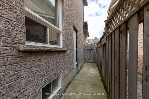 Photo 26 at 299 Discovery Trail, Vellore Village, Vaughan