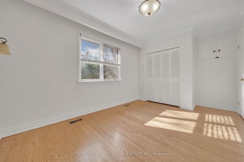 Photo 25 at 26 Paultiel Drive, Newtonbrook East, Toronto