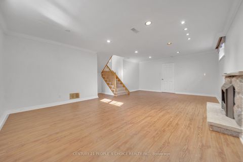 Photo 32 at 26 Paultiel Drive, Newtonbrook East, Toronto