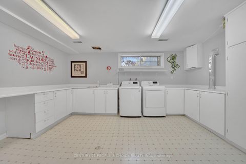 Photo 33 at 26 Paultiel Drive, Newtonbrook East, Toronto