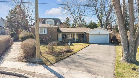 Photo 35 at 26 Paultiel Drive, Newtonbrook East, Toronto