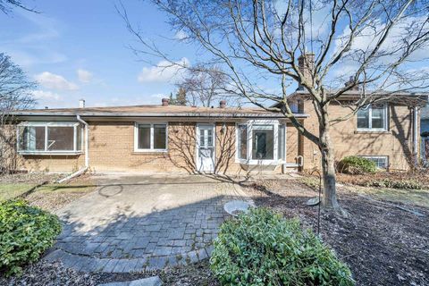 Photo 36 at 26 Paultiel Drive, Newtonbrook East, Toronto
