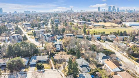 Photo 37 at 26 Paultiel Drive, Newtonbrook East, Toronto