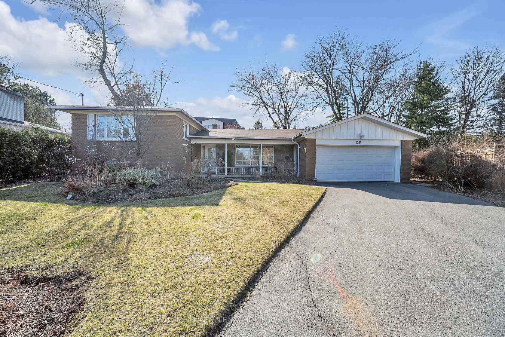 26 Paultiel Drive, Newtonbrook East, Toronto 