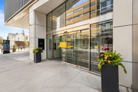 Photo 1 at 802 - 5 Soudan Avenue, Mount Pleasant West, Toronto