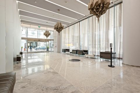 Photo 2 at 802 - 5 Soudan Avenue, Mount Pleasant West, Toronto