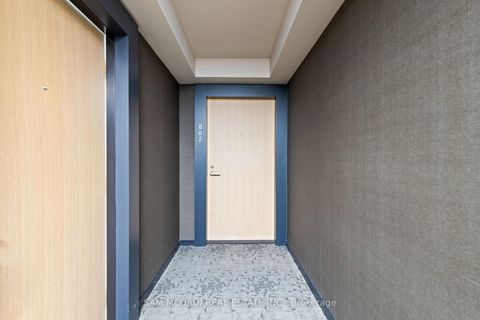 Photo 3 at 802 - 5 Soudan Avenue, Mount Pleasant West, Toronto