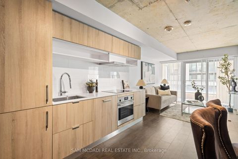Photo 5 at 802 - 5 Soudan Avenue, Mount Pleasant West, Toronto