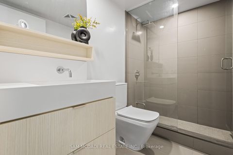 Photo 10 at 802 - 5 Soudan Avenue, Mount Pleasant West, Toronto