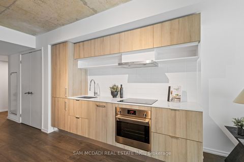 Photo 12 at 802 - 5 Soudan Avenue, Mount Pleasant West, Toronto