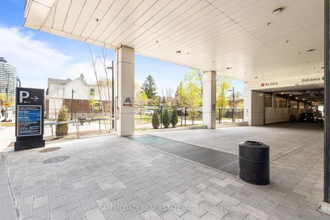 Photo 26 at 802 - 5 Soudan Avenue, Mount Pleasant West, Toronto