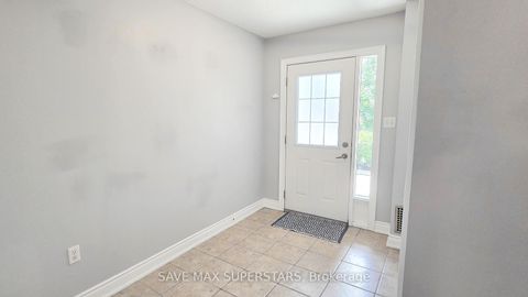 Photo 2 at 5 - 49 Ferndale Drive S, Ardagh, Barrie