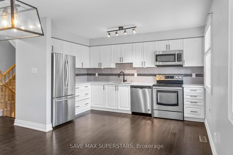 Photo 7 at 5 - 49 Ferndale Drive S, Ardagh, Barrie