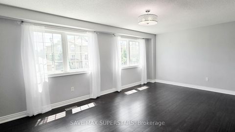 Photo 11 at 5 - 49 Ferndale Drive S, Ardagh, Barrie