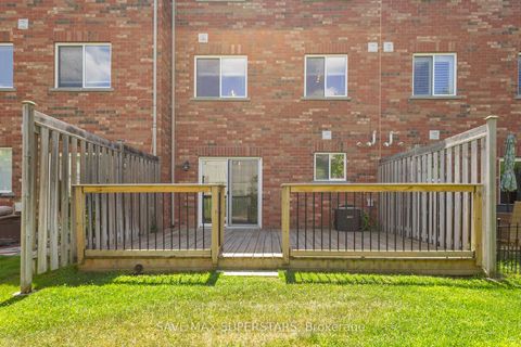 Photo 32 at 5 - 49 Ferndale Drive S, Ardagh, Barrie